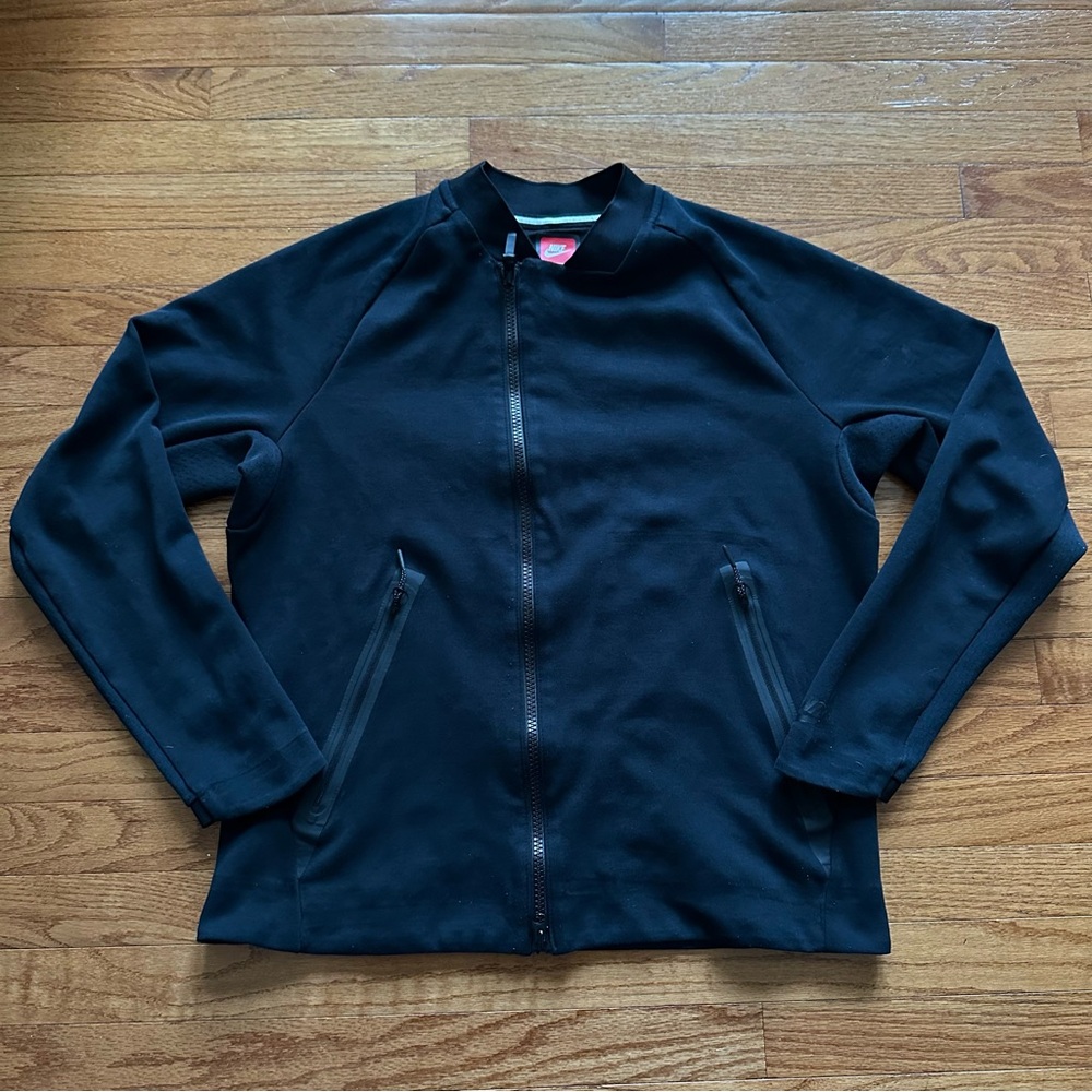 Nike (832114-010) Tech Fleece Asymmetrical Full-Zip Essential Jacket Size Large